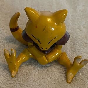 Abra Yellow Cat gold Pokemon Nintendo Tomy Figure  1.7” CGTJS loose China Made